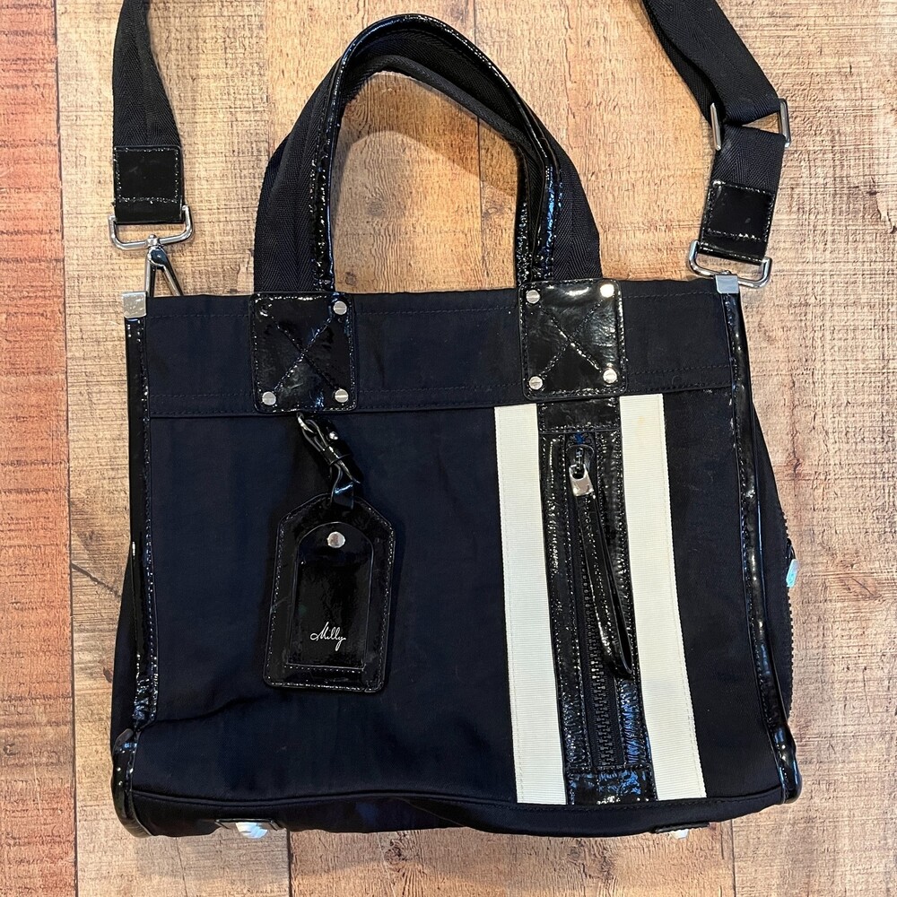 Milly - Mod look B&W Messenger Tote Bag. Color Block Canvas & Patent Leather - Picture 6 of 16
